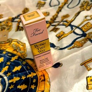 New Born this way Too Faced Concealer in Natural Beige